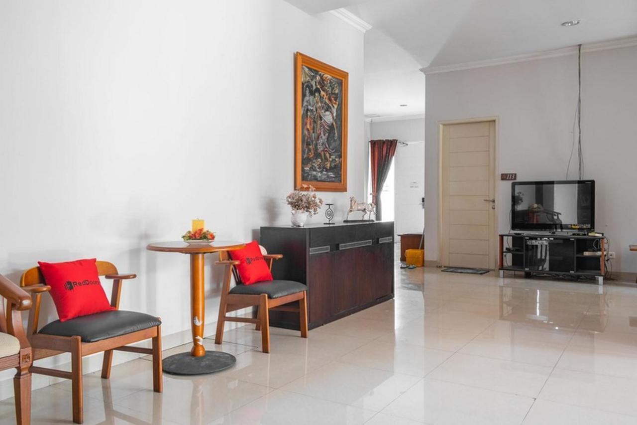 Reddoorz Near Siloam Karawaci 3 Tangerang Exterior foto